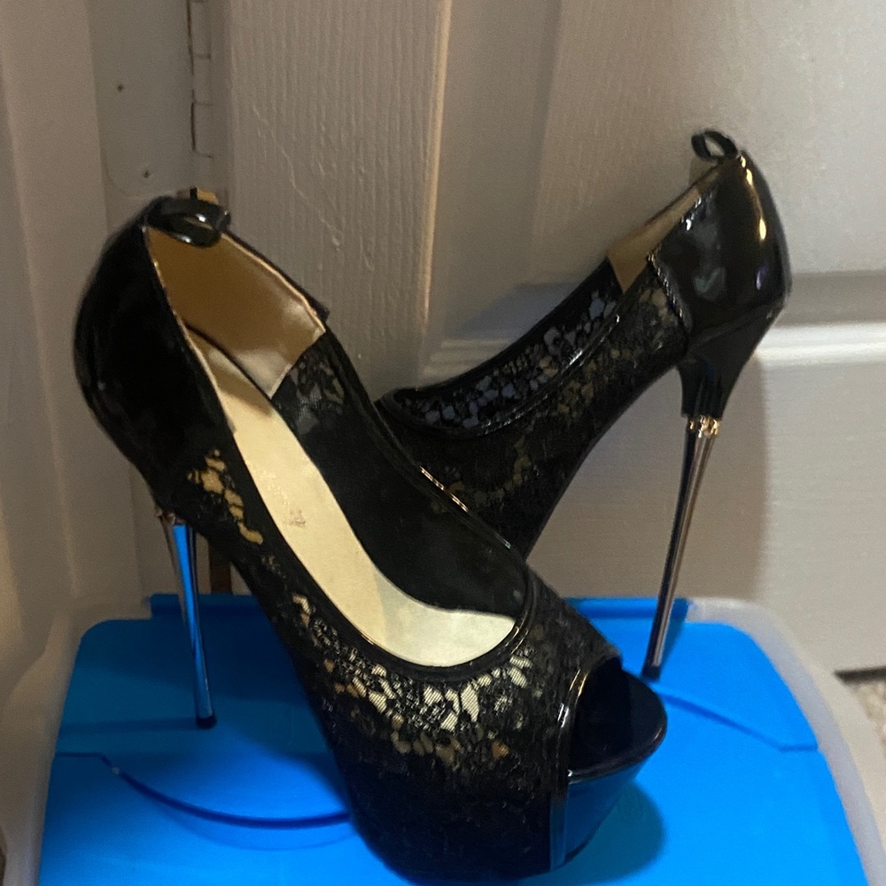 Elegant Black Lace Peep-Toe Heels